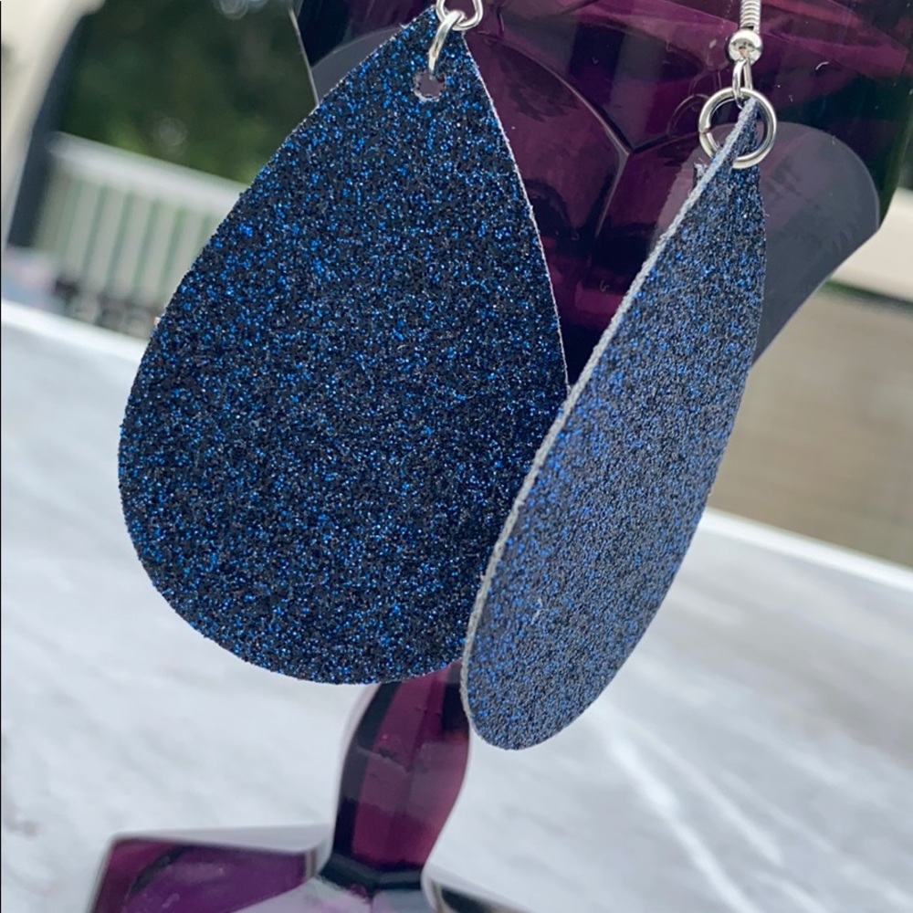 ✨ NWT! ✨ black & blue faux leather earrings